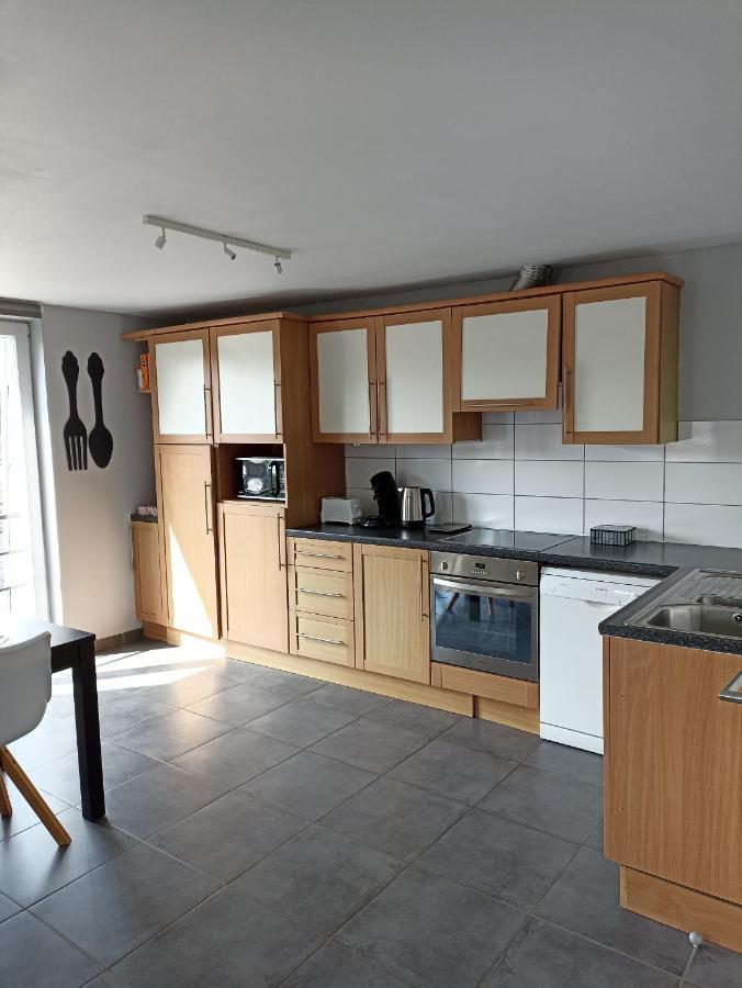Loft Paisible Sur Les Hauteurs Du Centre Ville Spa Bagian luar foto