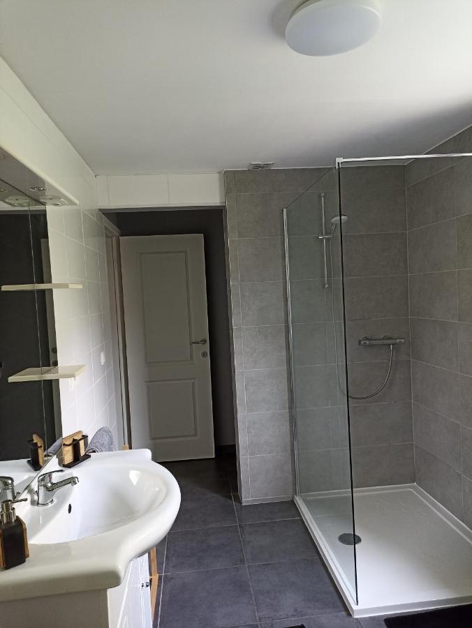 Loft Paisible Sur Les Hauteurs Du Centre Ville Spa Bagian luar foto